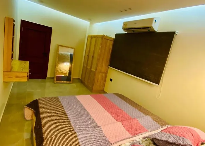 Emerald Flat Apartment *